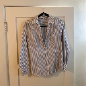 Express ultimate essentials shirt, size medium